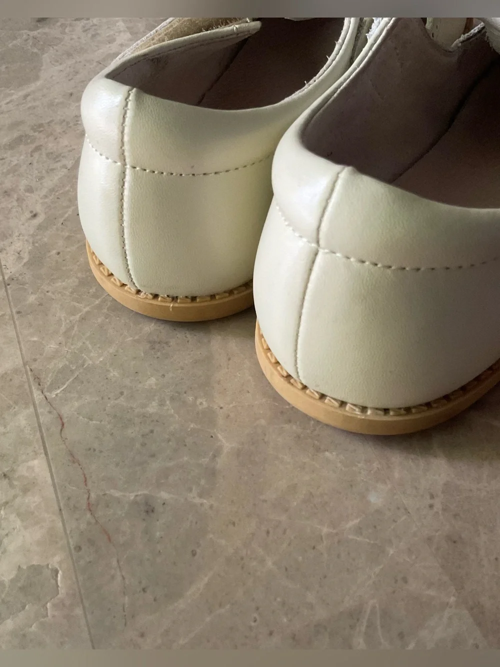 Livie & Luca Opry Bone Off-White T-Strap Mary Jane Dress Shoes Girls Size 2